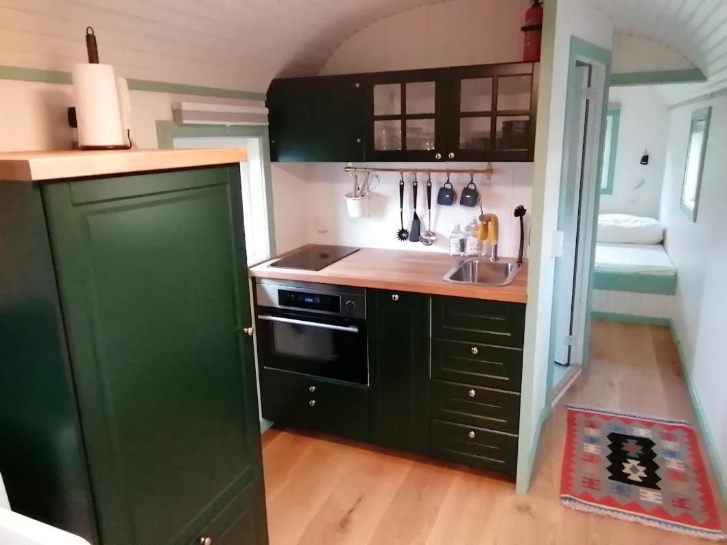 Guesthouse Gjoel Gjøl Eksteriør billede