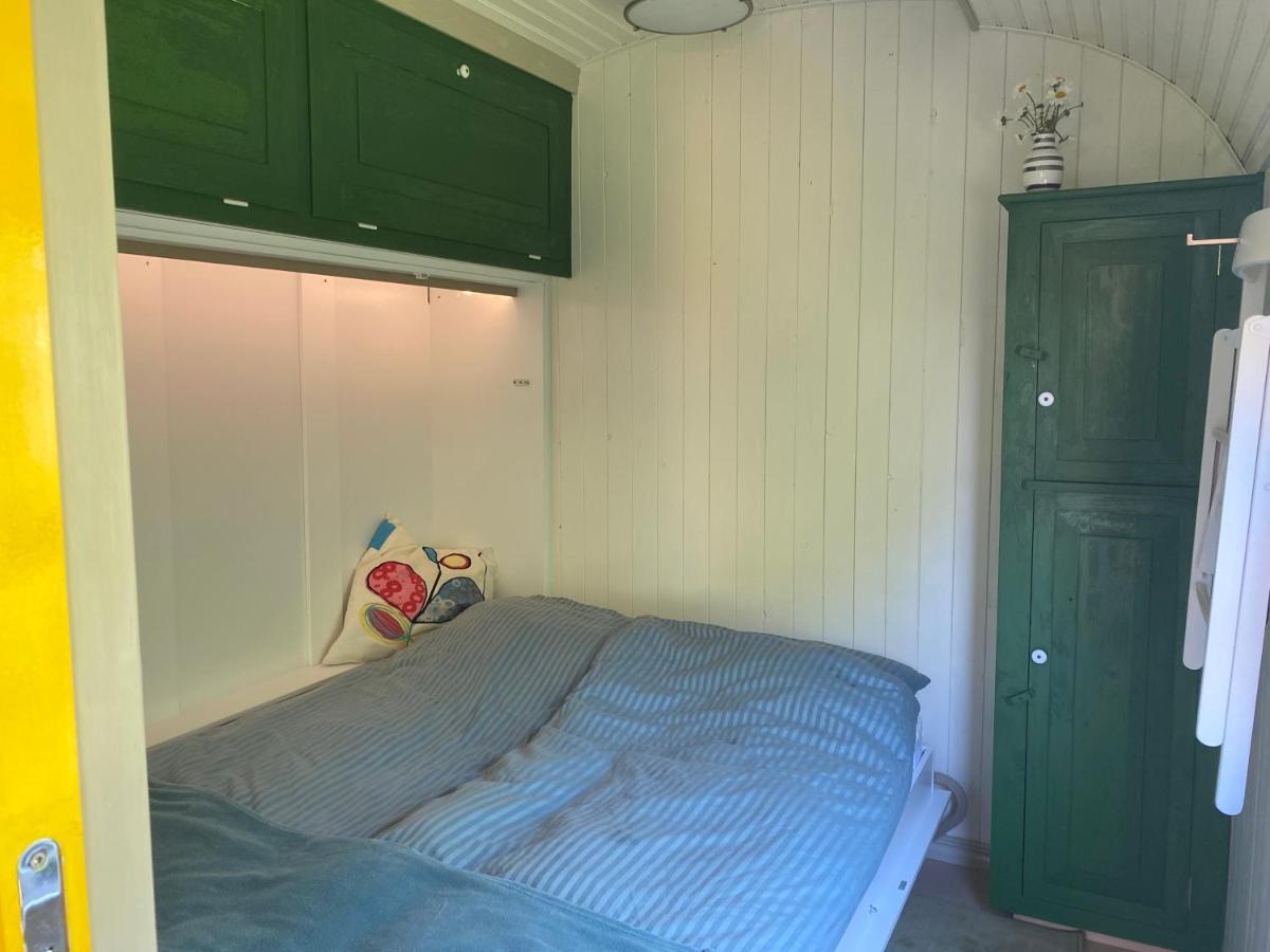 Guesthouse Gjoel Gjøl Eksteriør billede
